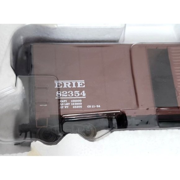 Intermountain Railway Company HO Scale Collectible Model Train - Picture 3 of 12